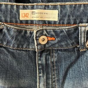 Men’s L342 Straight Fit Jean